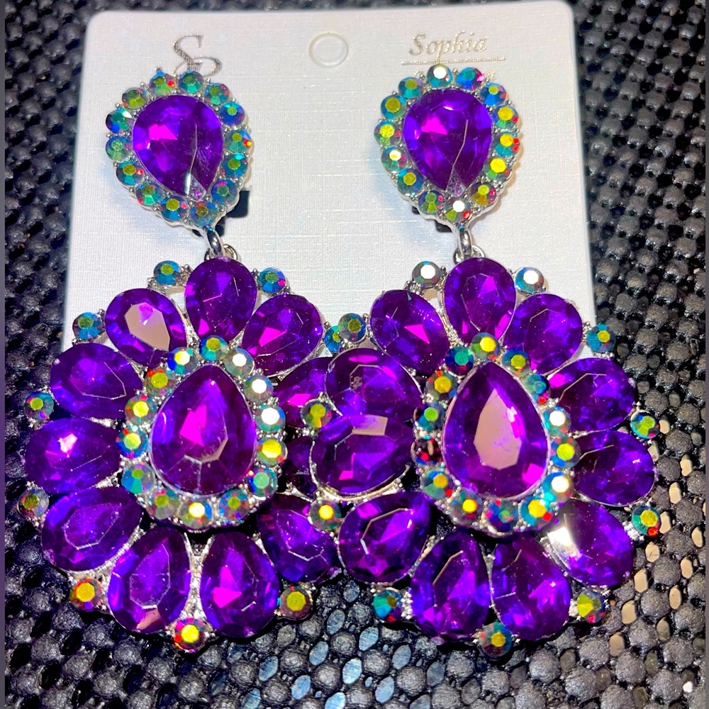 Introducing “Elizabeth” from The Royals Collection